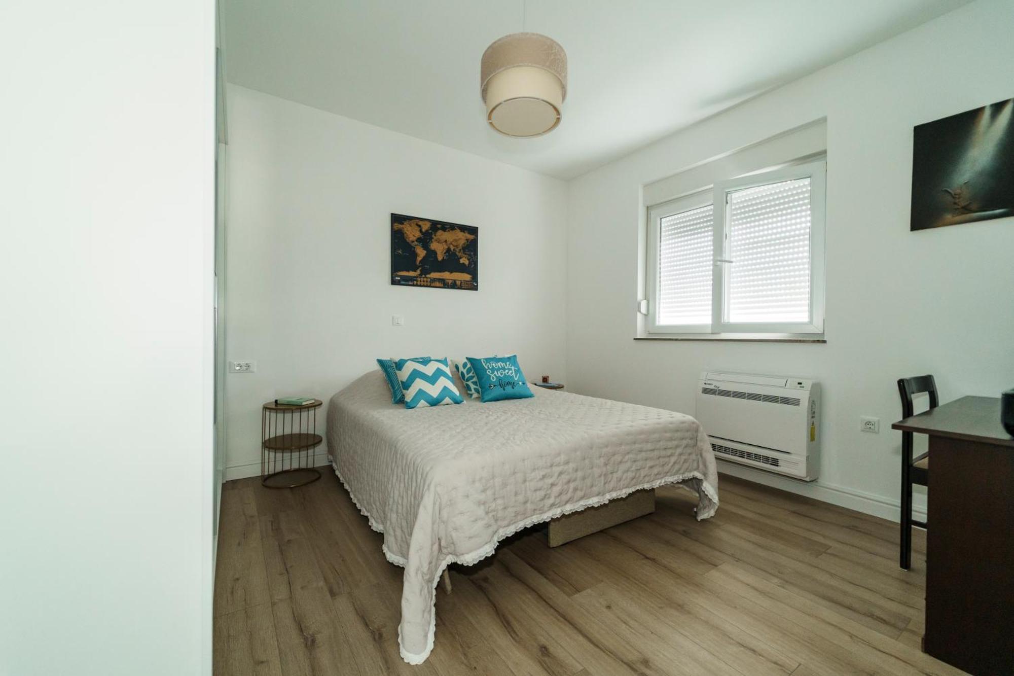 Helij Apartment *